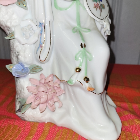 Japanese Porcelain statute - Picture 4 of 9